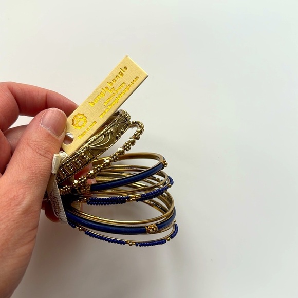 NWT bangle bangle by Amrita Singh Gold and Blue Bangle Set
3002 - Picture 2 of 7